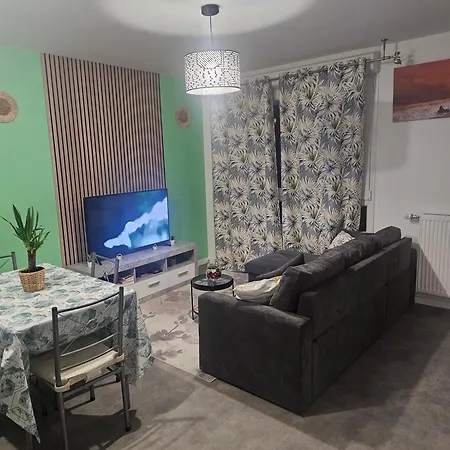 Grand 2 Pieces En Jouy-le-Moutier
