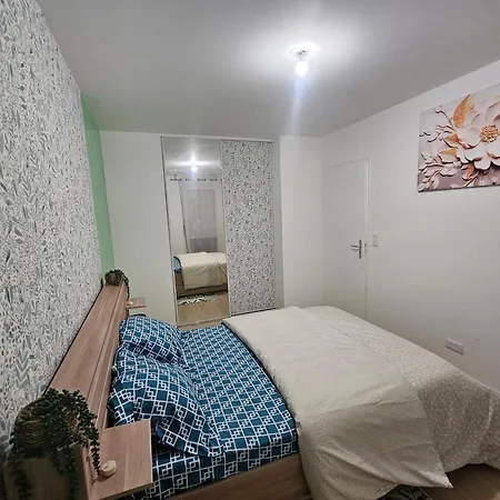 Grand 2 Pieces En Daire Jouy-le-Moutier